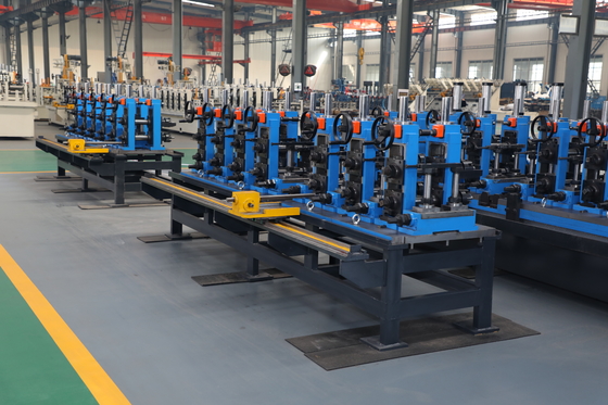 Máquina del laminador del tubo de Galvanzied, seguridad inconsútil del molino de tubo