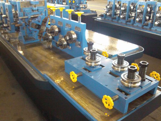 7.6 - Máquina para la fabricación de tubos y líneas de formación de rodillos de 16 mm para la producción de tubos de acero galvanizado de pequeño diámetro