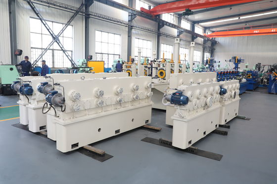 Máquina perfiladora de tubos de acero laminado en caliente de 1,5 a 8,0 mm y máquina perfiladora para producción de tubos de construcción y tubos estructurales
