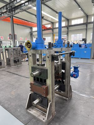 Máquina de fabricación de tubos de acero ASTM A53 con desenrollador de trabajo pesado para acero laminado en caliente de 2,0 mm·6,0 mm